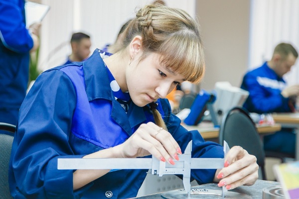 Юстировщик деталей и приборов
